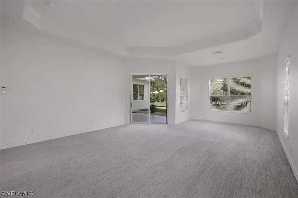677 5th Avenue N Naples FL 34102