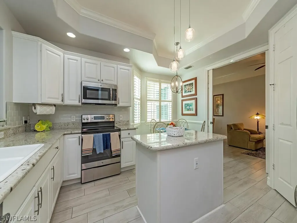5975 Trophy Drive Naples FL 34110
