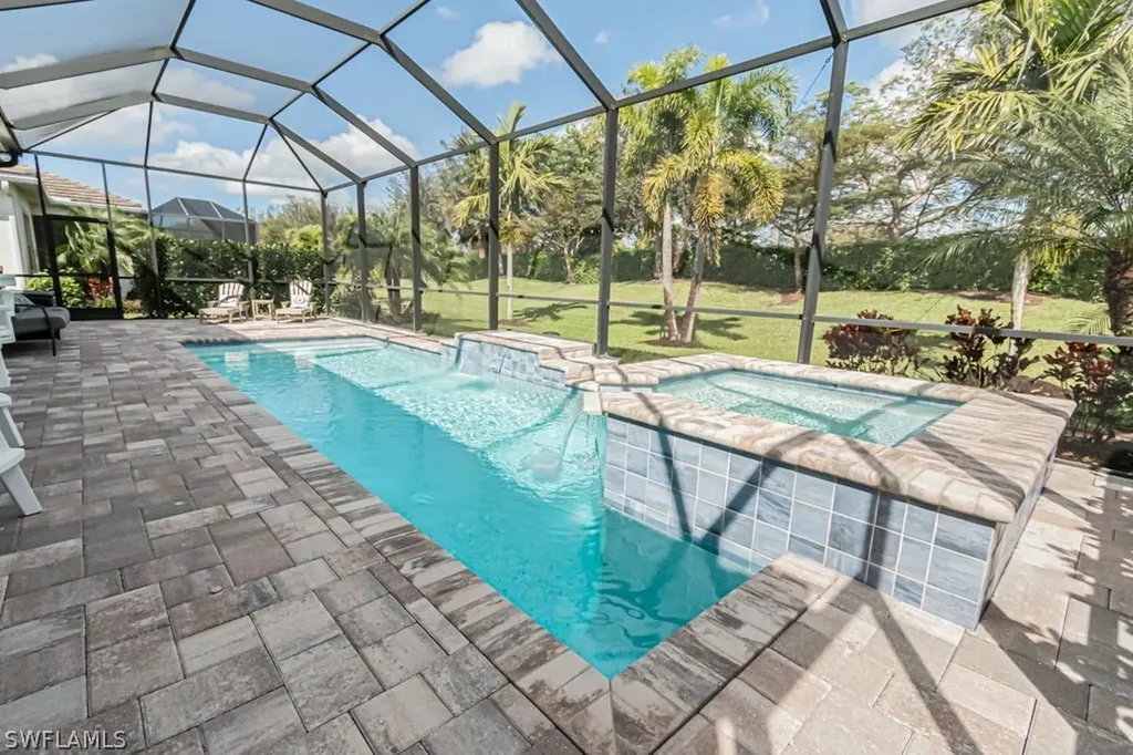 14733 Leeward Drive Naples FL 34114