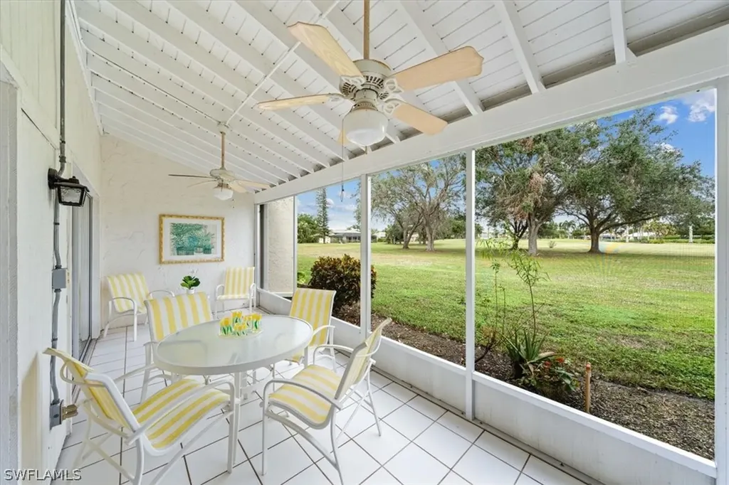 Naples FL, 428 Bristle Cone Lane, Unit 15