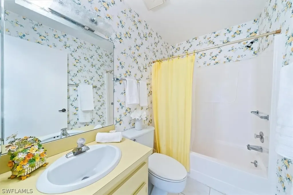 428 Bristle Cone Lane Naples FL 34113