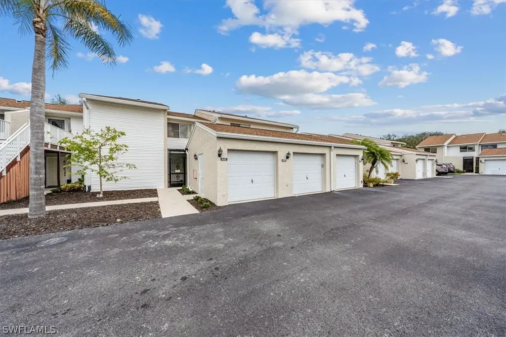 428 Bristle Cone Lane Naples FL 34113