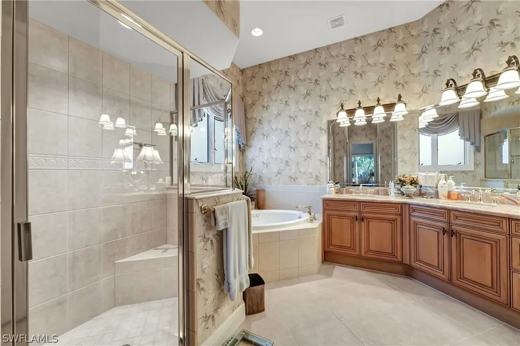 6000 Hammock Isle Circle Naples FL 34119