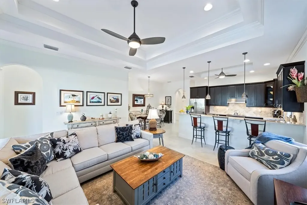 707 104th Avenue N Naples FL 34108