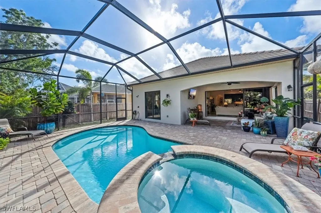 707 104th Avenue N Naples FL 34108