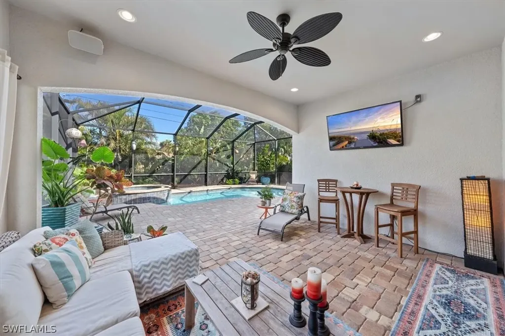 707 104th Avenue N Naples FL 34108