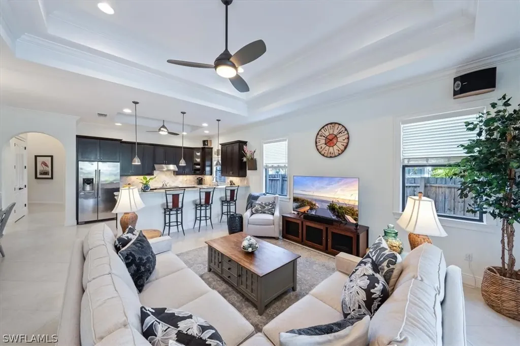 707 104th Avenue N Naples FL 34108