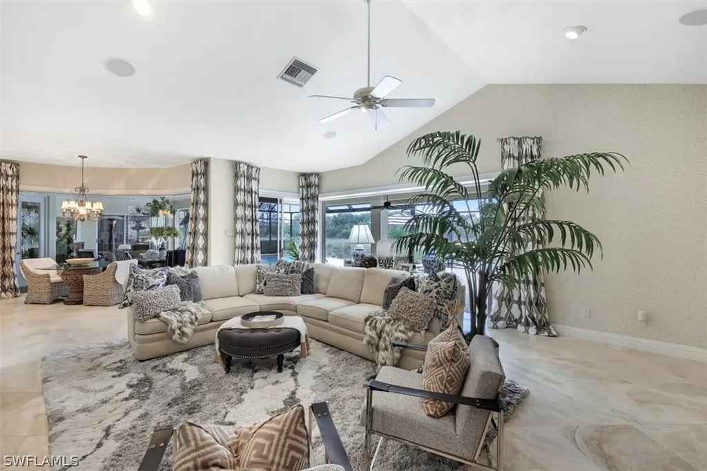 313 Chancery Circle Naples FL 34110