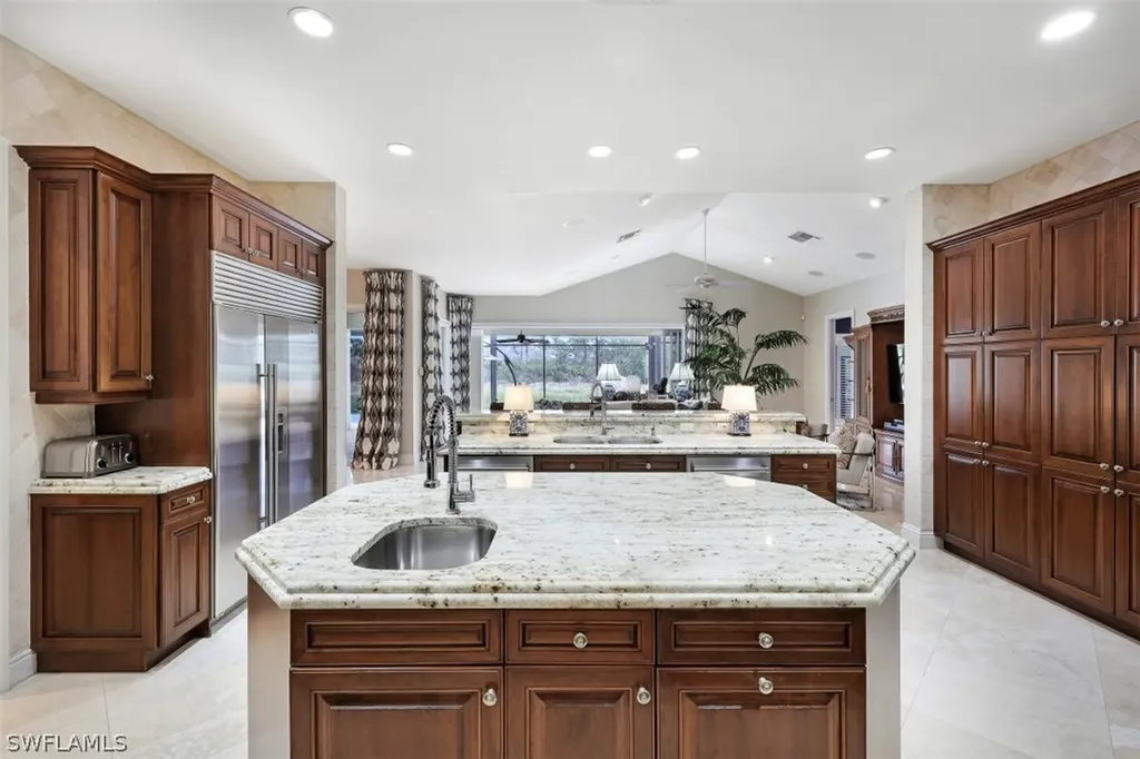 313 Chancery Circle Naples FL 34110