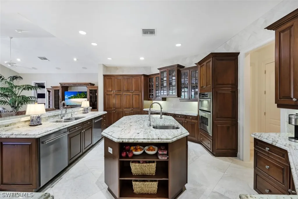313 Chancery Circle Naples FL 34110
