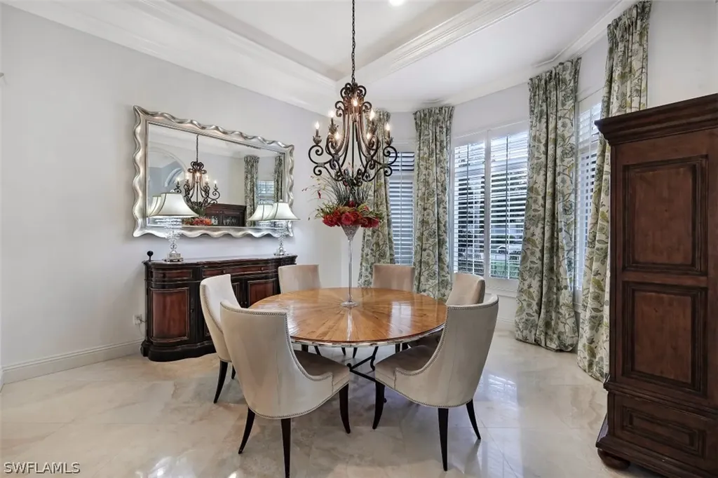 313 Chancery Circle Naples FL 34110