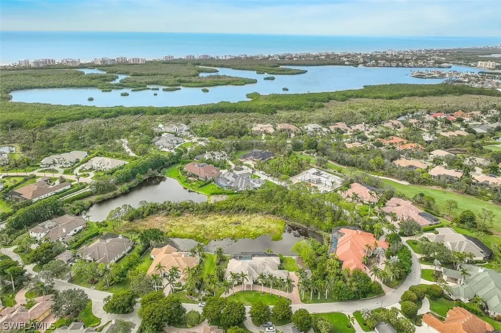 313 Chancery Circle Naples FL 34110