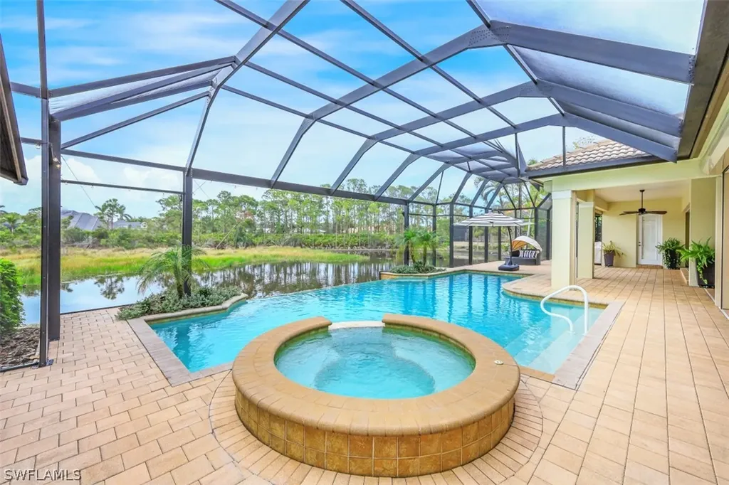 313 Chancery Circle Naples FL 34110