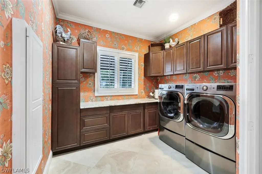 313 Chancery Circle Naples FL 34110