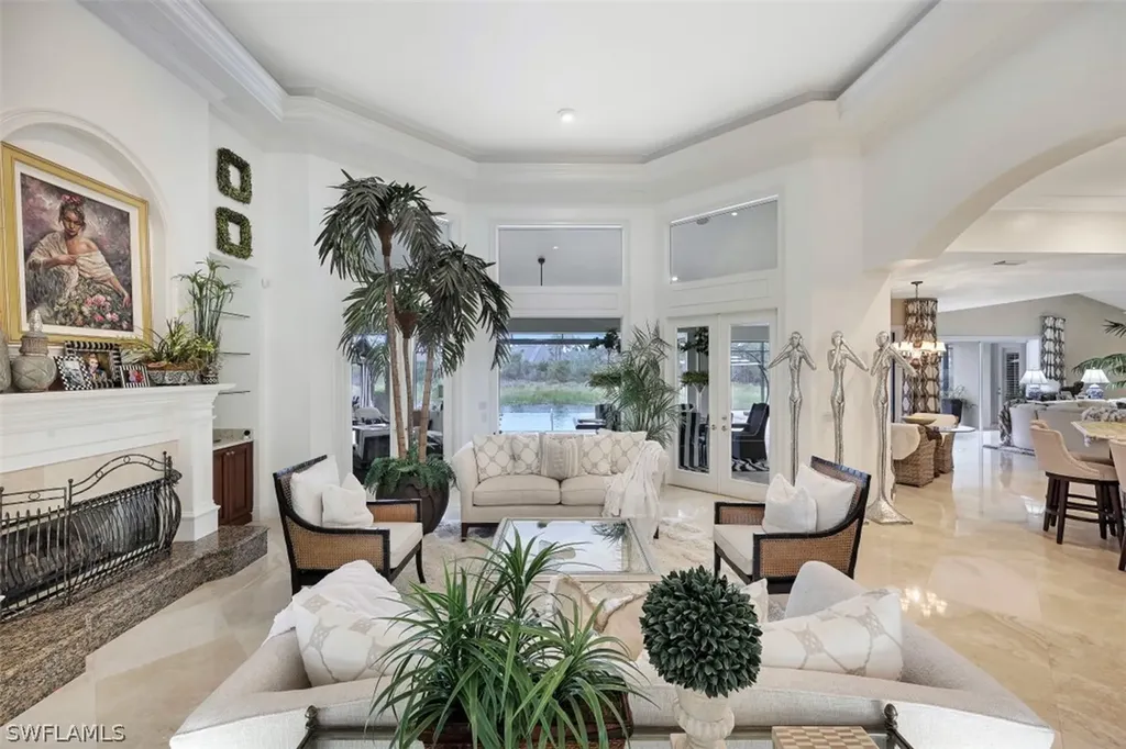 313 Chancery Circle Naples FL 34110