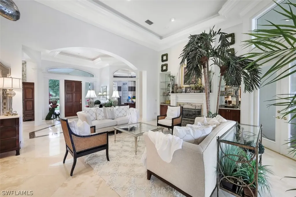 313 Chancery Circle Naples FL 34110