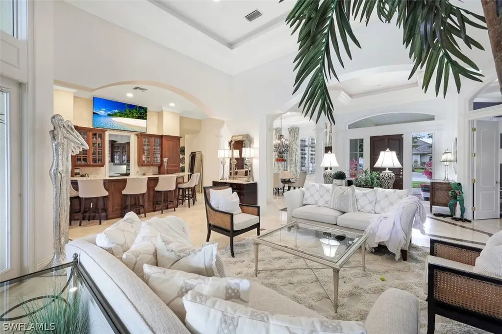 313 Chancery Circle Naples FL 34110