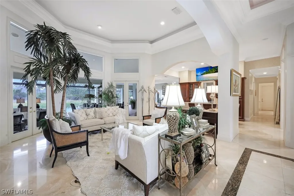 313 Chancery Circle Naples FL 34110
