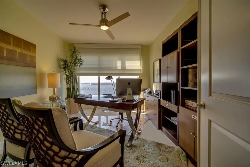 6081 Silver King Boulevard Cape Coral FL 33914