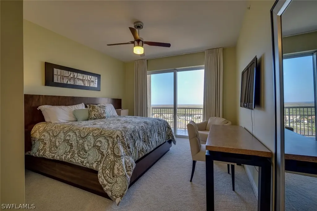 6081 Silver King Boulevard Cape Coral FL 33914