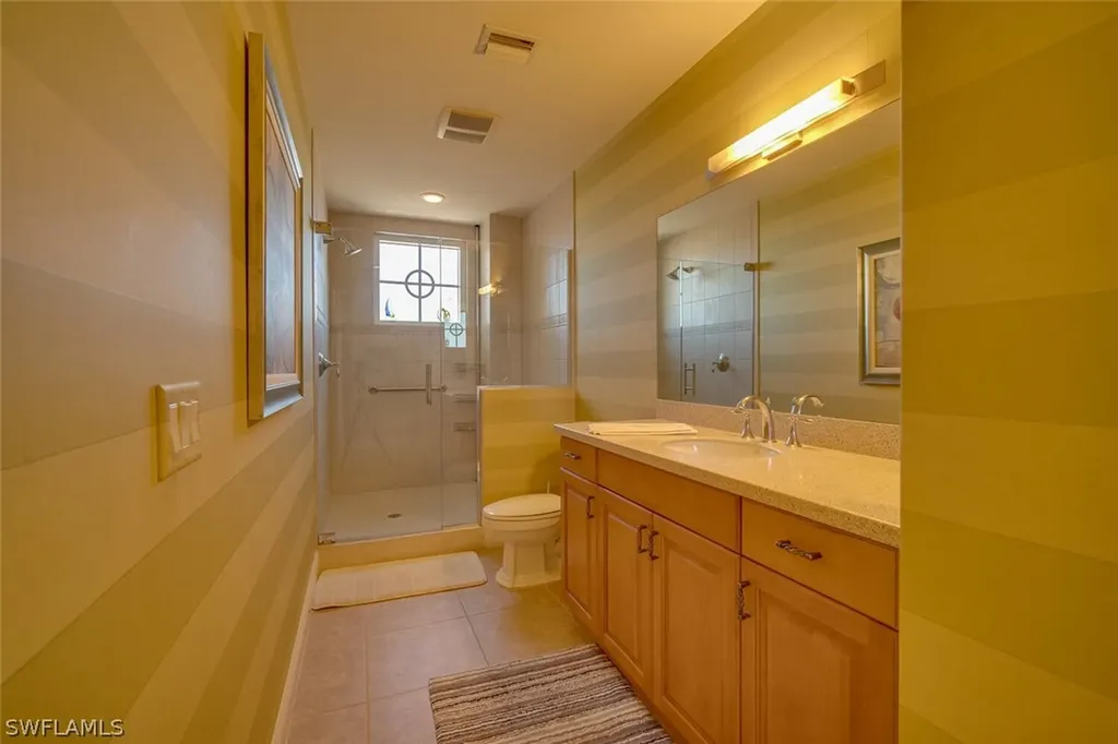 6081 Silver King Boulevard Cape Coral FL 33914