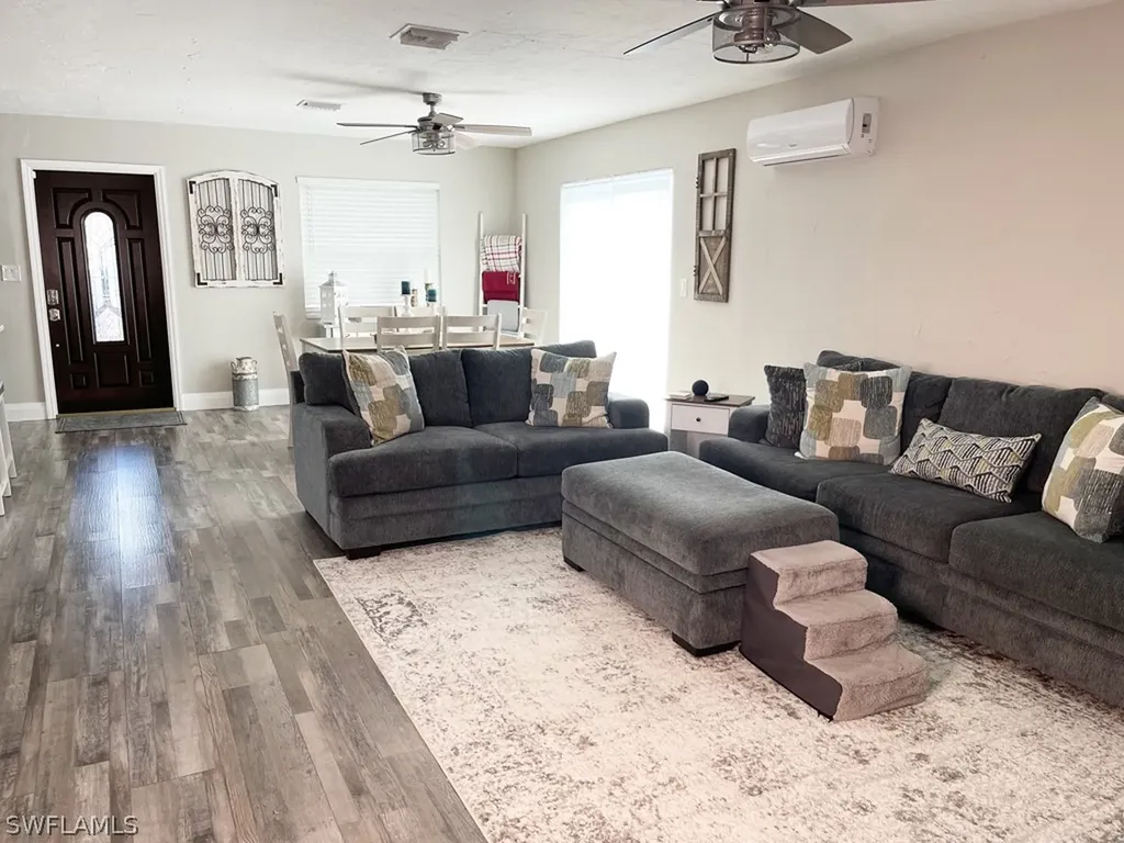 5213 Hardee Street Naples FL 34113