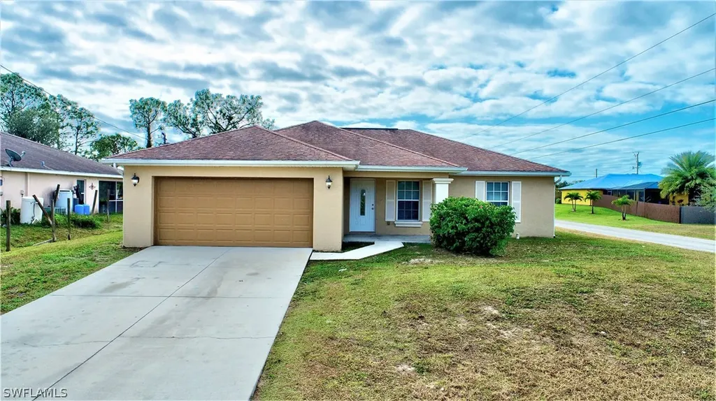2519 36th Street SW Lehigh Acres FL 33976