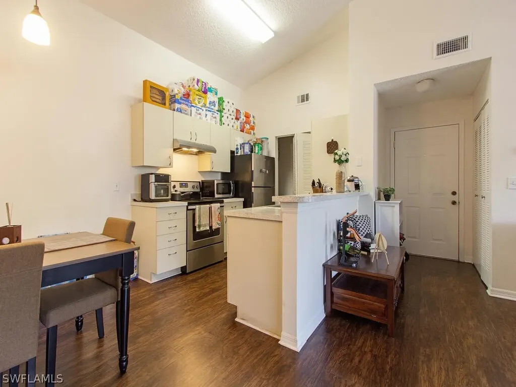 2118 Arbour Walk Circle Naples FL 34109