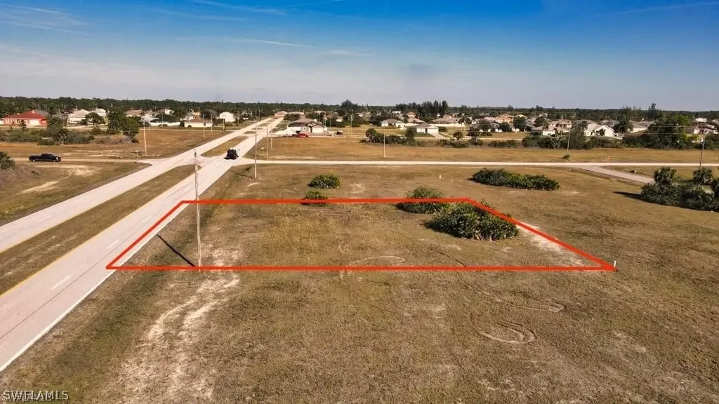 1256 N Gator Circle Cape Coral FL 33909