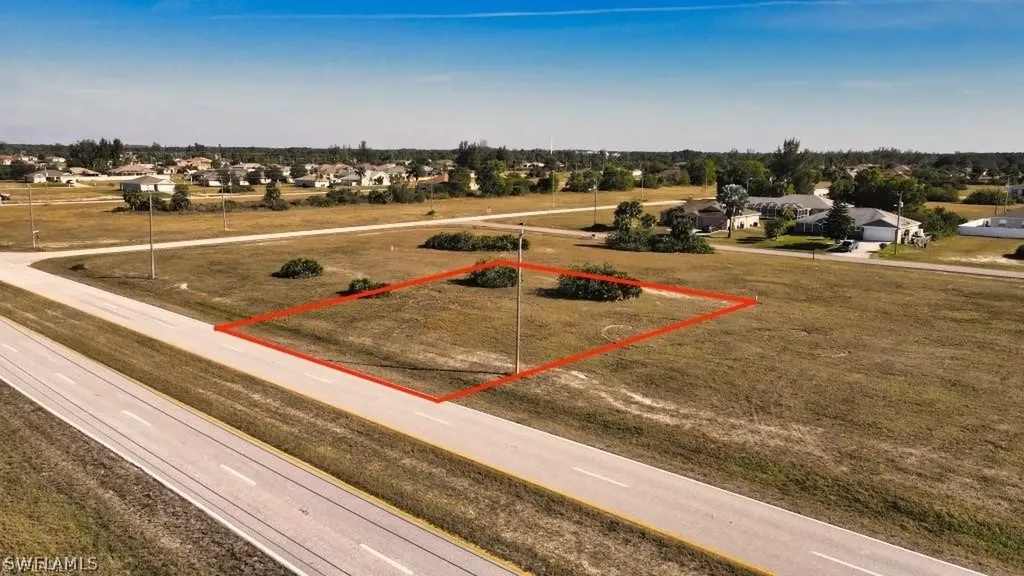 1256 N Gator Circle Cape Coral FL 33909