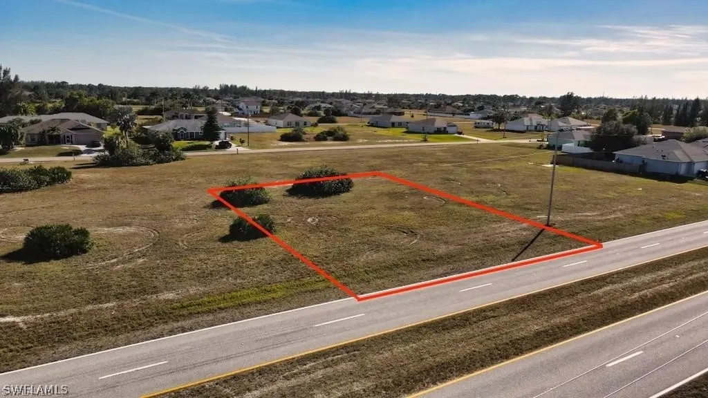 1256 N Gator Circle Cape Coral FL 33909