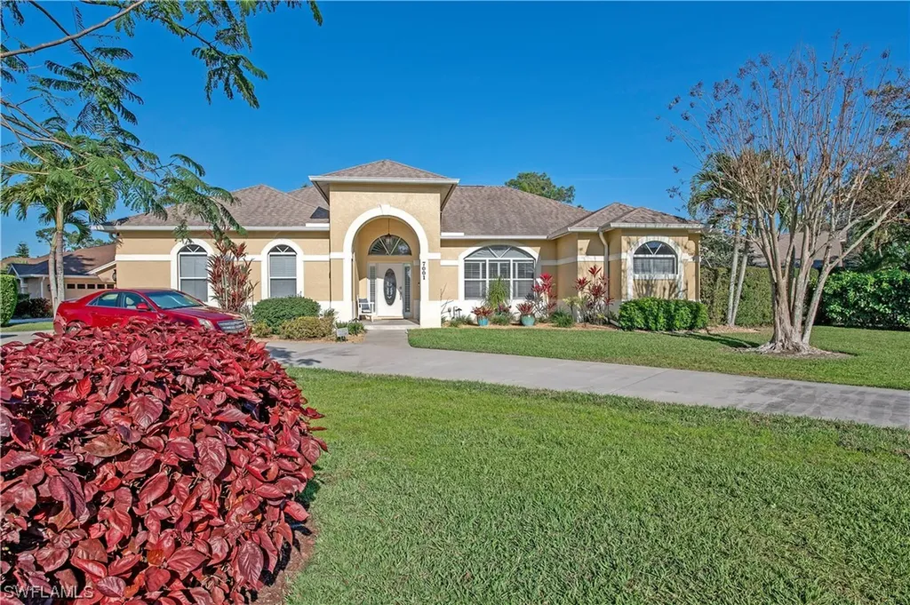 7001 Appleby Drive Naples FL 34104