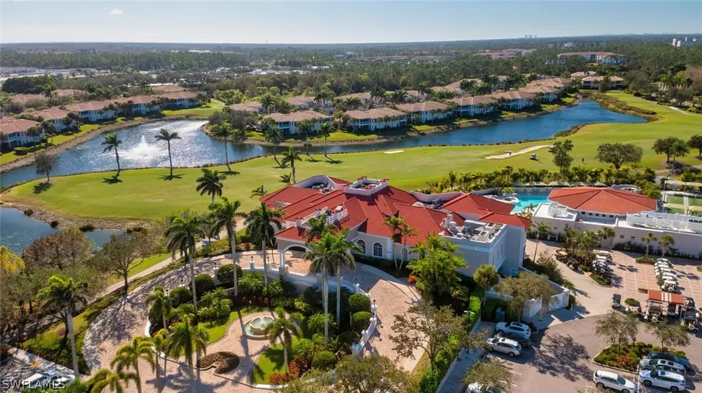 4772 Cerromar Drive Naples FL 34112