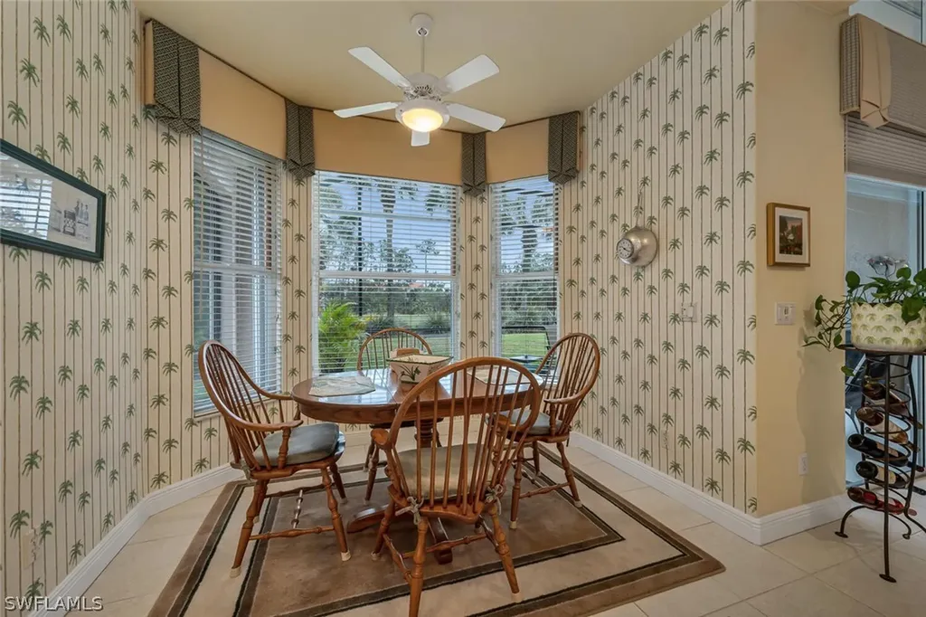 4772 Cerromar Drive Naples FL 34112
