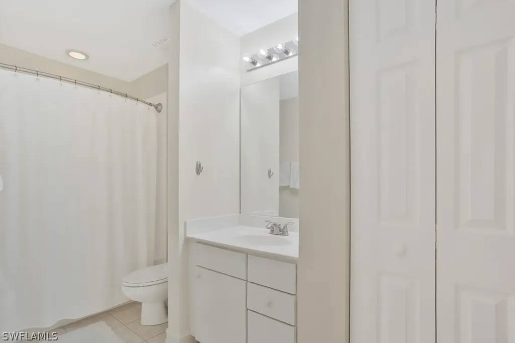 1886 Tarpon Bay Drive S Naples FL 34119