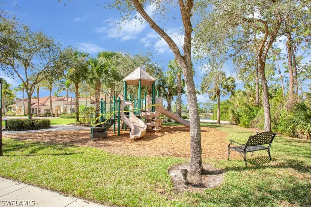 1886 Tarpon Bay Drive S Naples FL 34119