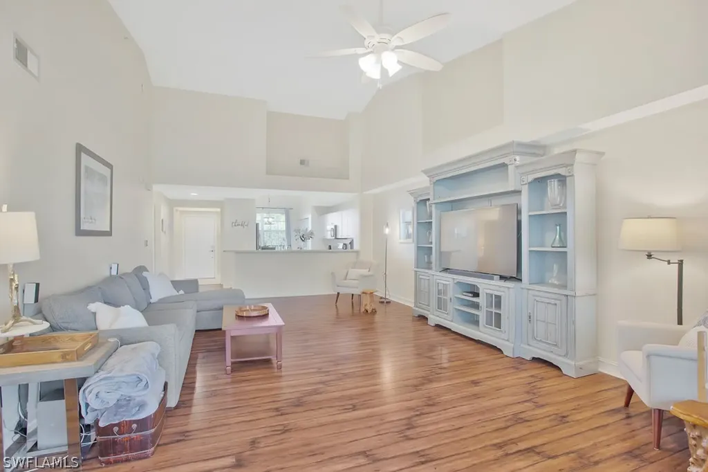 1886 Tarpon Bay Drive S Naples FL 34119