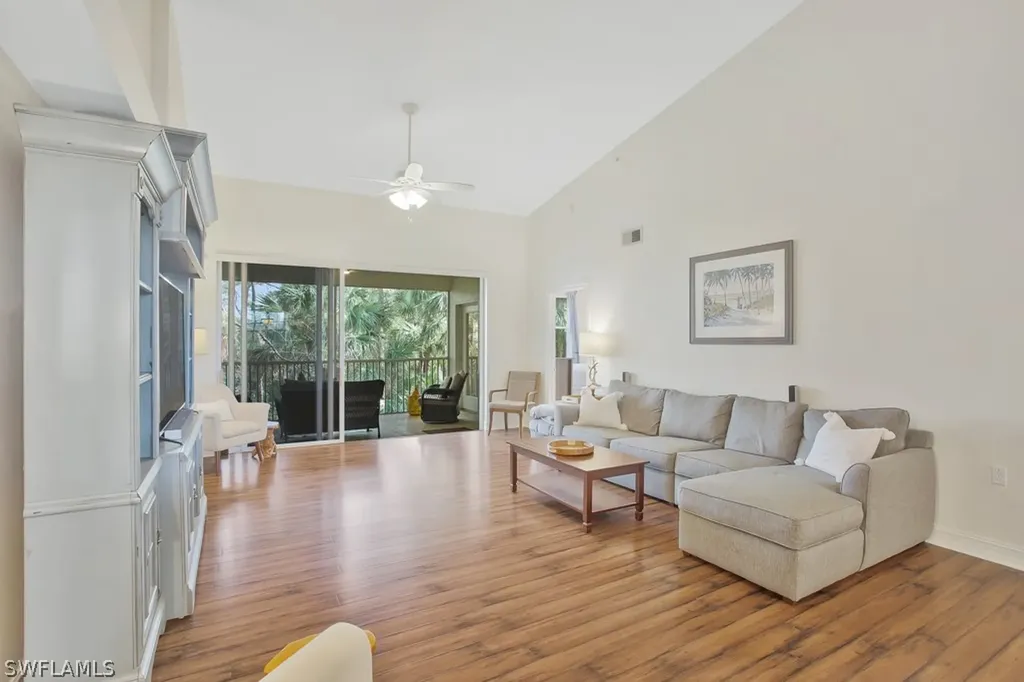 1886 Tarpon Bay Drive S Naples FL 34119