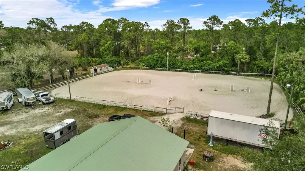 561 20th Avenue NW Naples FL 34120