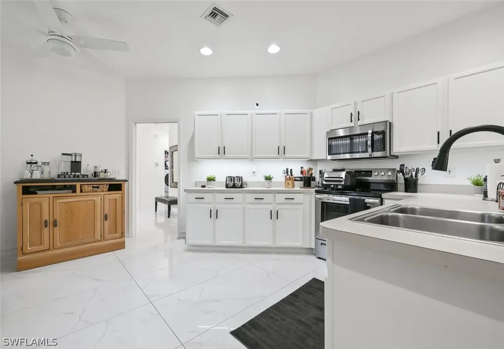 607 Crossfield Circle Naples FL 34104