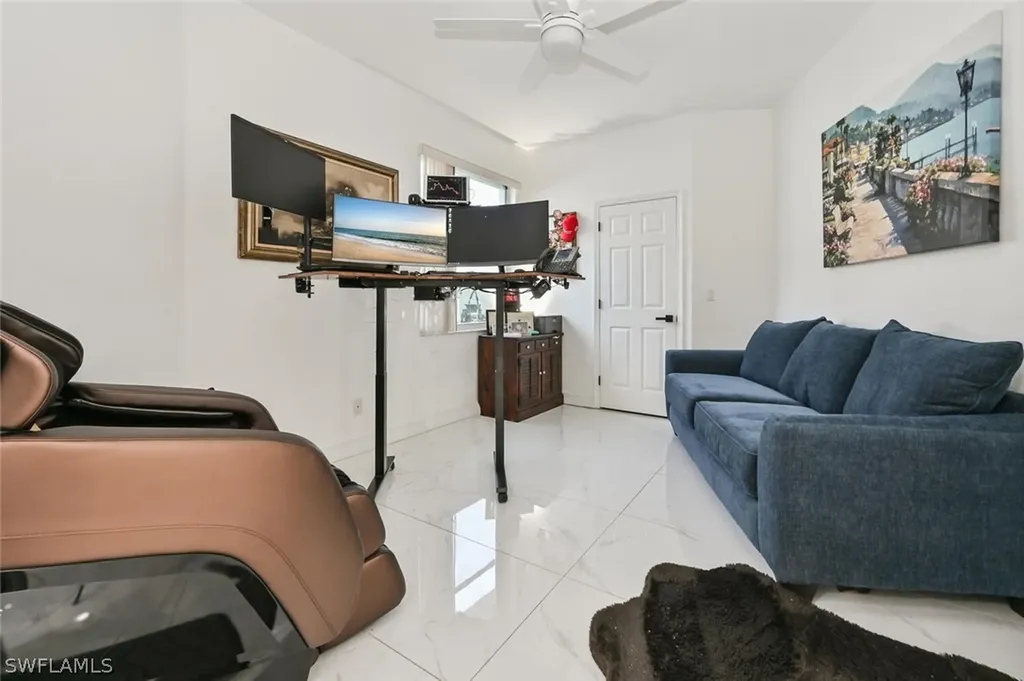 607 Crossfield Circle Naples FL 34104