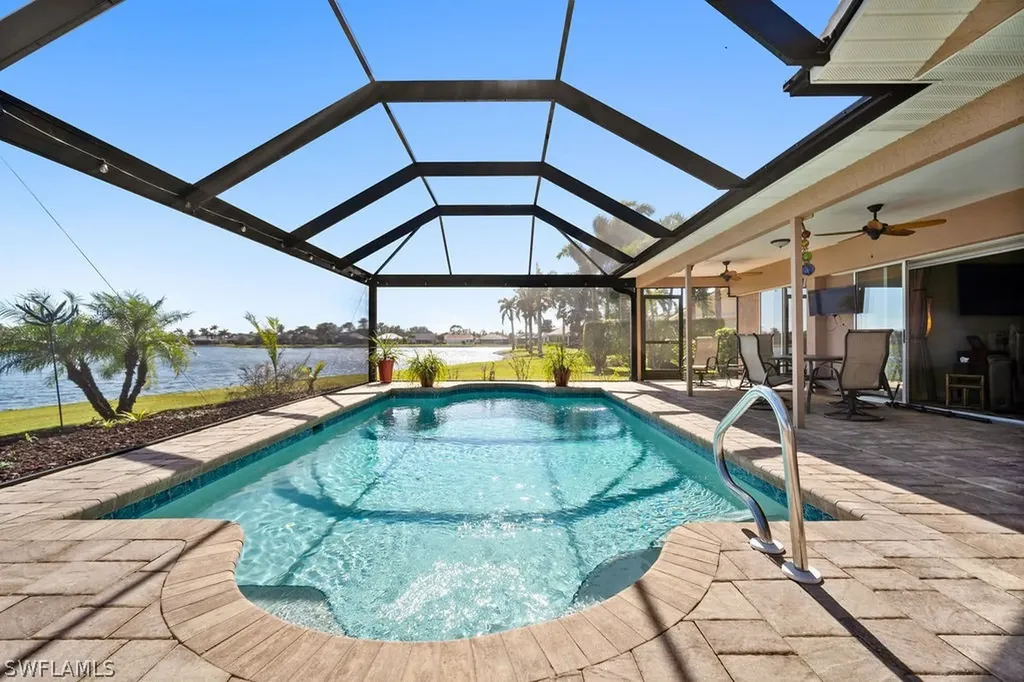 704 Belville Boulevard Naples FL 34104