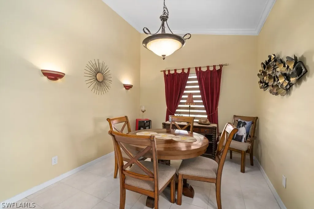 704 Belville Boulevard Naples FL 34104