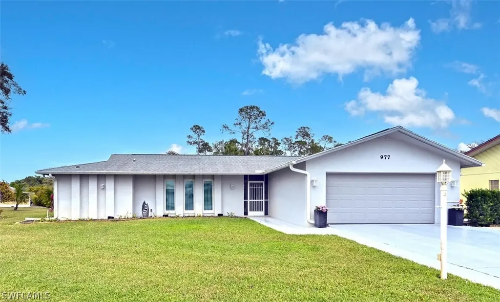 977 Charlemagne Boulevard Naples FL 34112