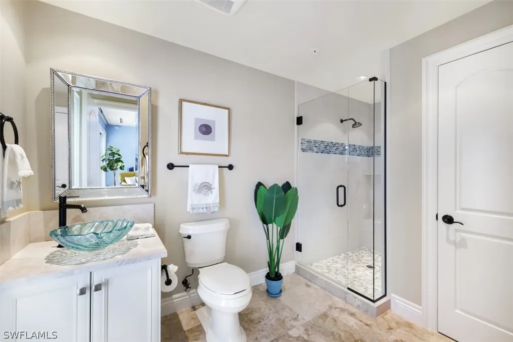 221 Harbour Drive Naples FL 34103