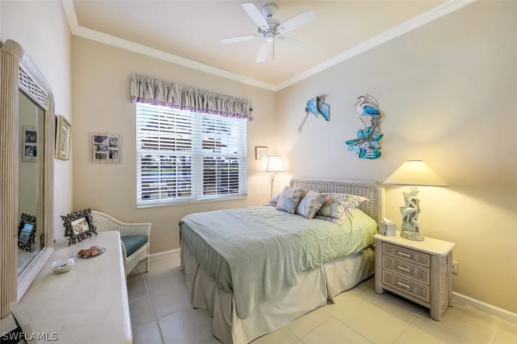 4334 Queen Elizabeth Way Naples FL 34119