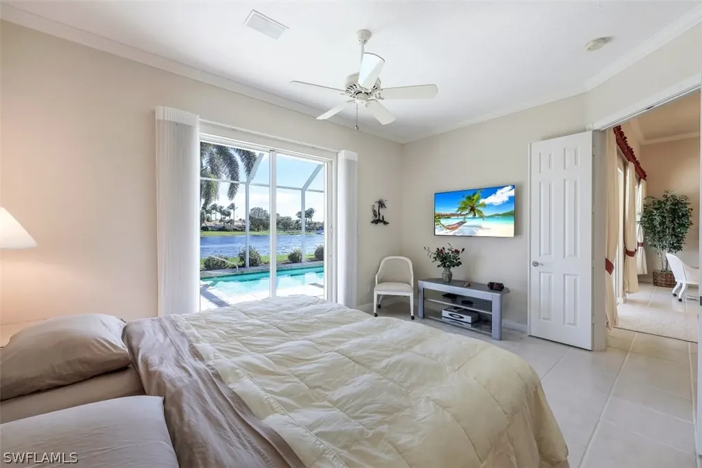 4334 Queen Elizabeth Way Naples FL 34119