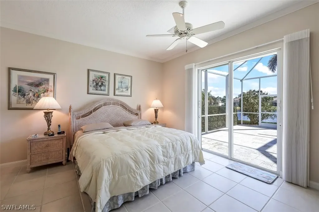 4334 Queen Elizabeth Way Naples FL 34119