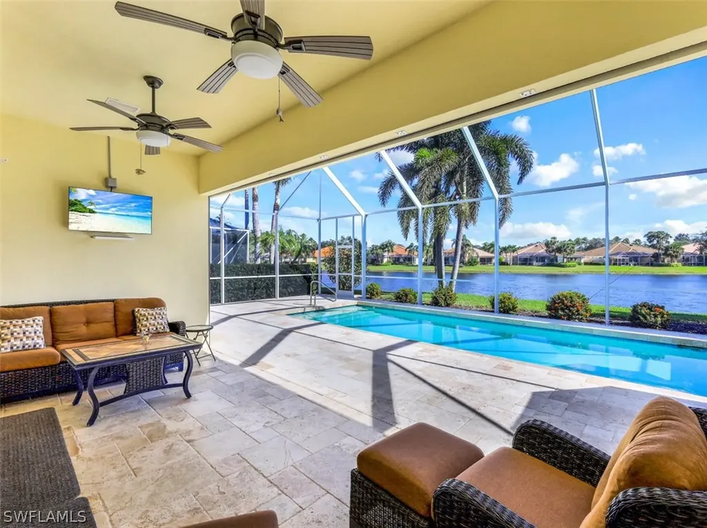 4334 Queen Elizabeth Way Naples FL 34119