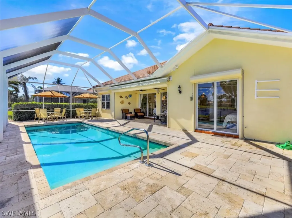 4334 Queen Elizabeth Way Naples FL 34119